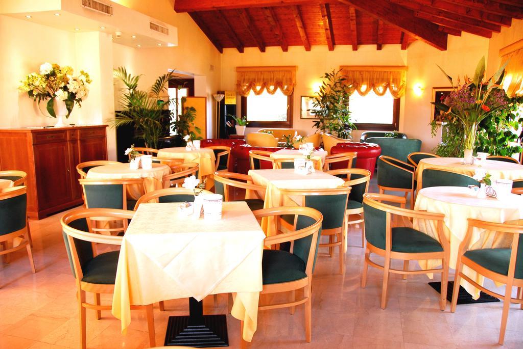 Hotel Luna Vigonovo  Luaran gambar